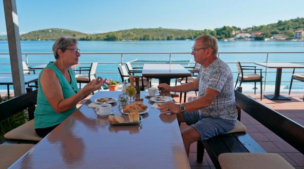 Nada i Zeljko planiraju.jpg