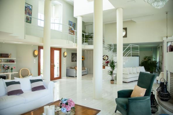 Gospodin Savrseni vila.jpg