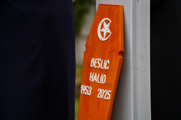 Grob Halida Bešlića