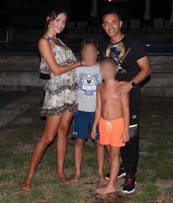 Emina Jahović i Mustafa Sandal sa sinovima