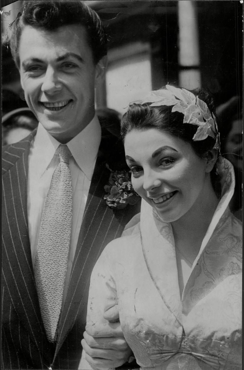 Joan Collins i Maxwell Reed