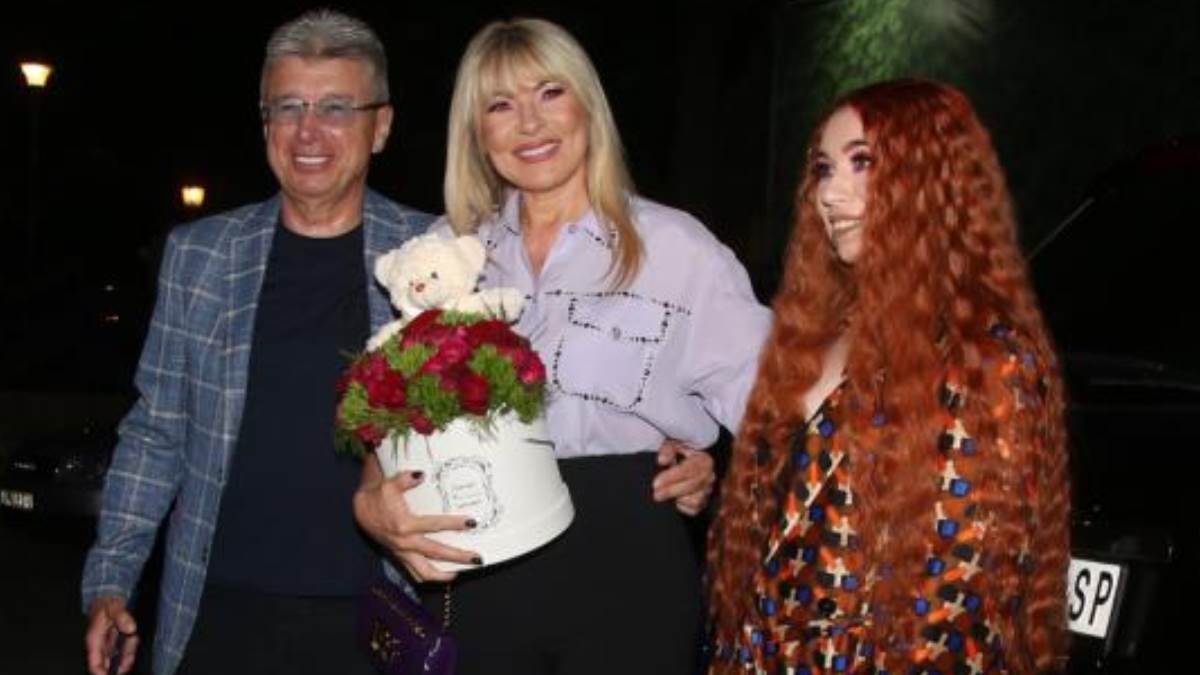 Saša Popović Suzana Popović i Aleksandra Popović.jpg