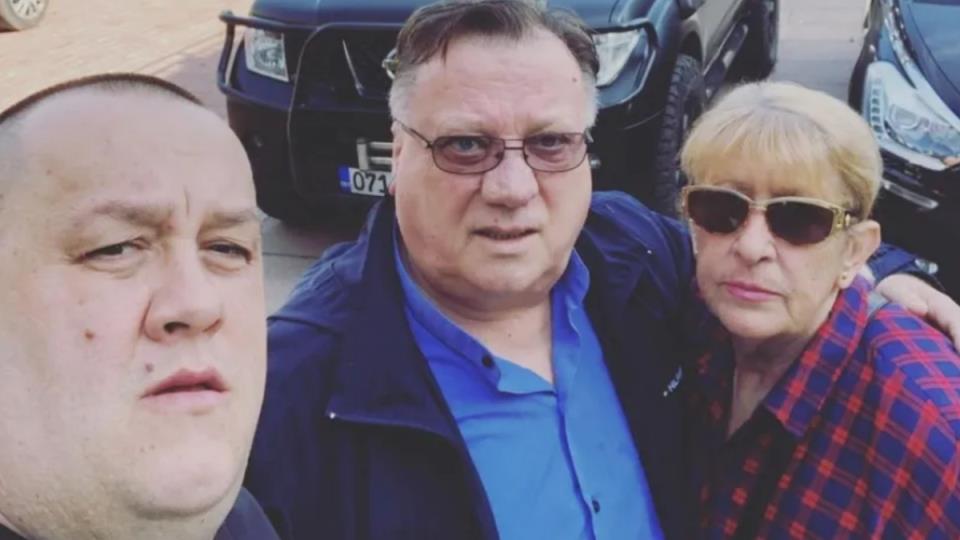 Halid, Dino i Sejda Bešlić.jpg