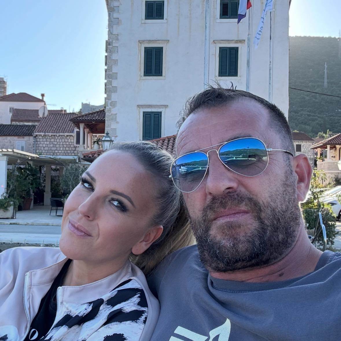 Ante Munitić s djevojkom