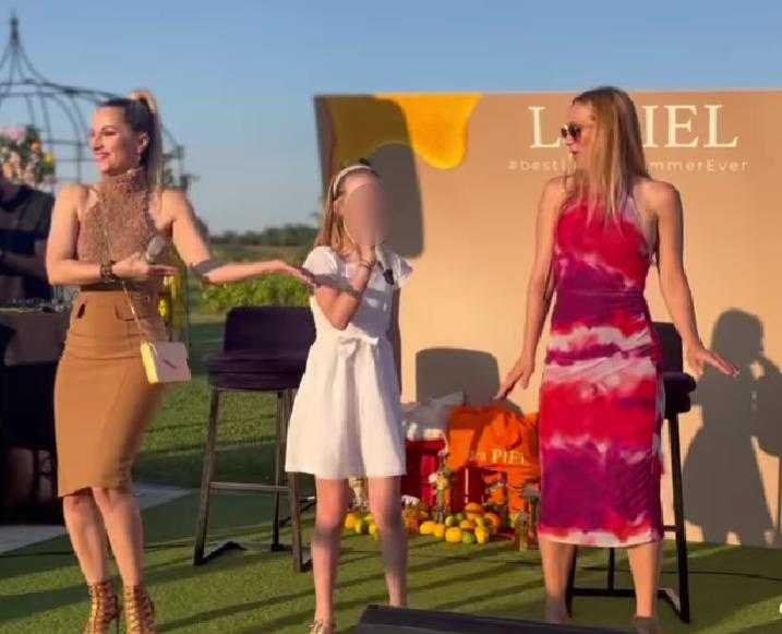 Pamela Ramljak i Neda Parmać s kćeri Adrianom