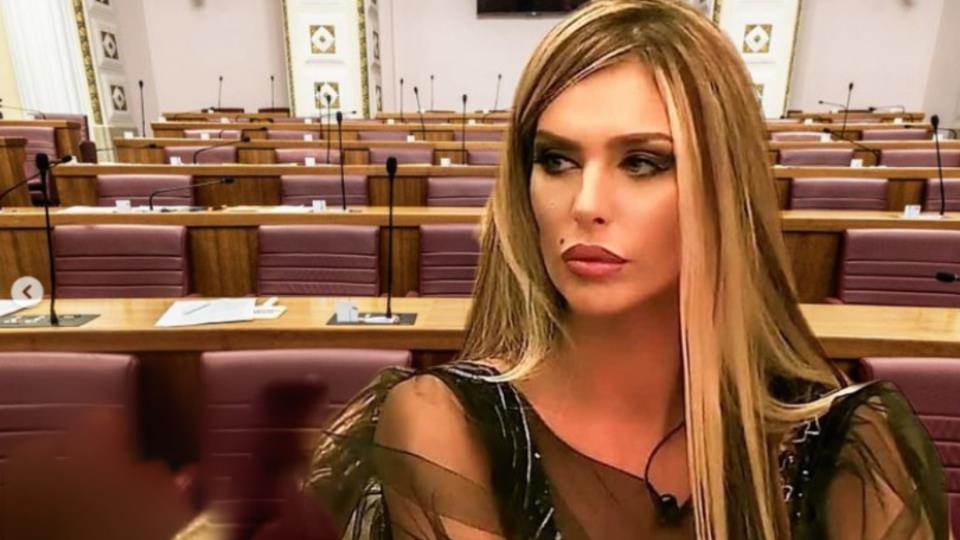Ava Karabatić